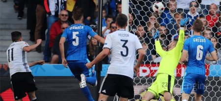 آلمان در مقابل اسلواکی